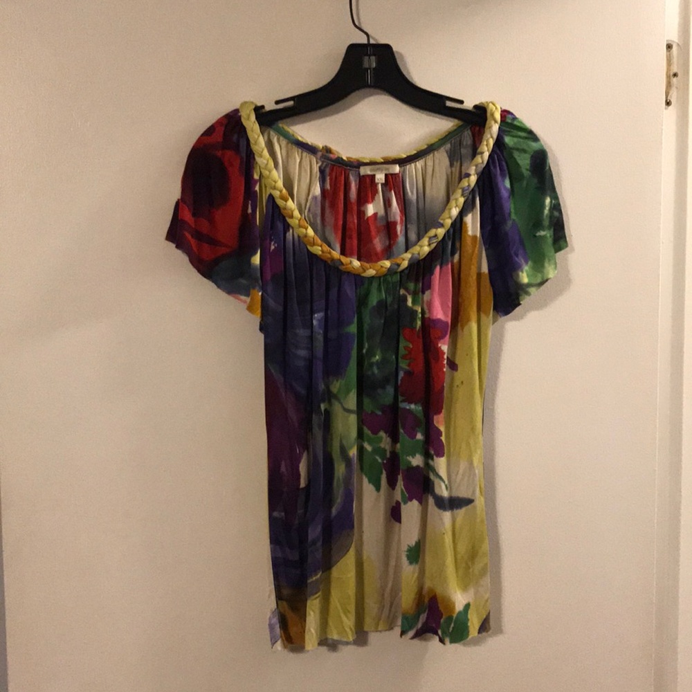 Matty M lovely 100% silk top